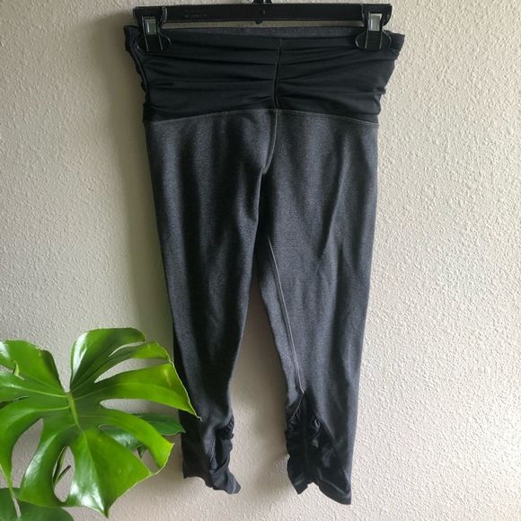 Lululemon Embrace Crop Heathered Deep Coal… - Picture 9 of 11